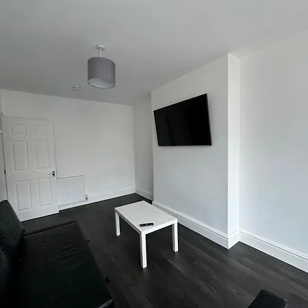 Theo Apartment 150 Meters From The Winter Gardens Large Groups Welcome Blackpool Exterior photo