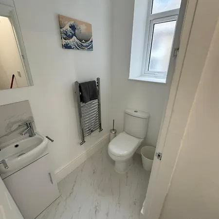 Theo Apartment 150 Meters From The Winter Gardens Large Groups Welcome Blackpool Exterior photo