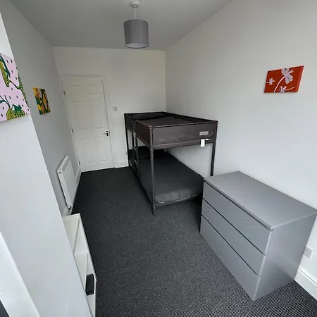 Theo Apartment 150 Meters From The Winter Gardens Large Groups Welcome Blackpool Exterior photo